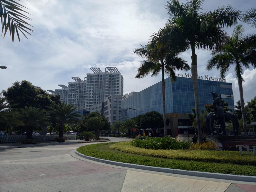 Mactan Newtown Condo Île de Mactan Extérieur photo